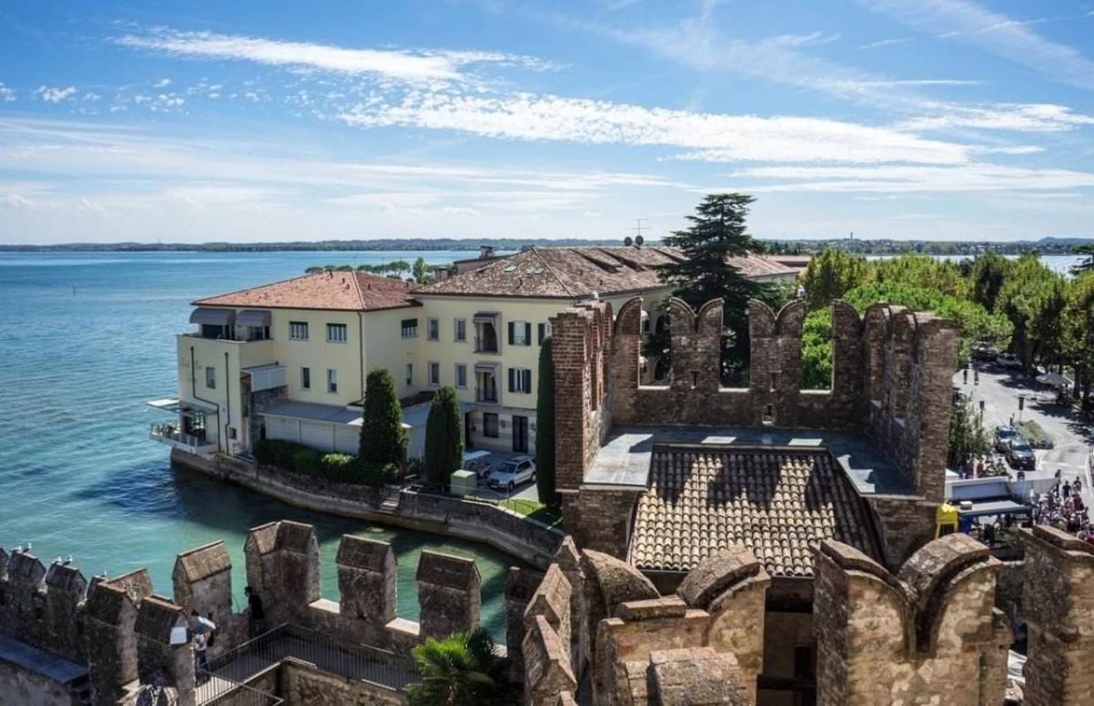 Artemide Apartment - A Soli 150M Dal Lago Di Garda Sirmione Zewnętrze zdjęcie